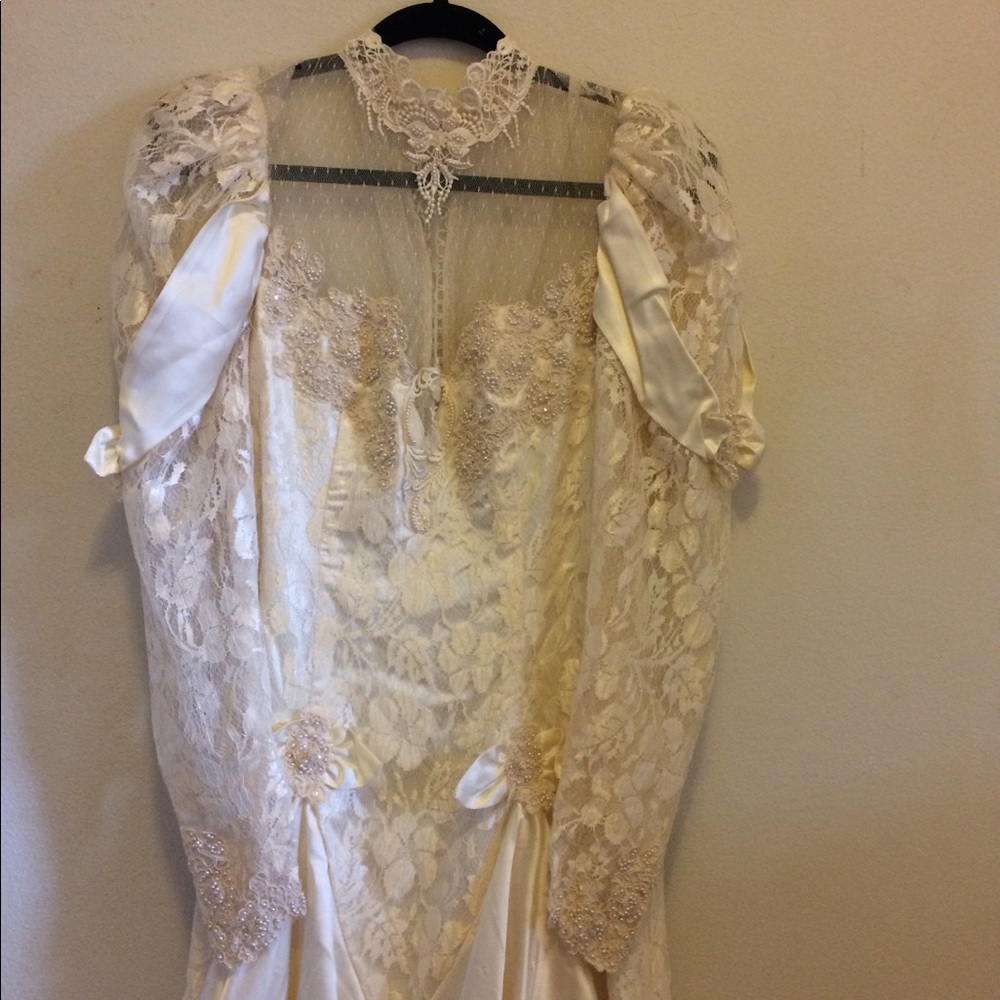 Vintage Ivory Lace/Beaded Dress With Hat
